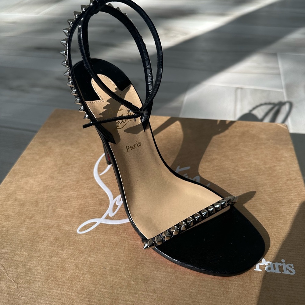 Christian Louboutin So Me 100 Leather Heel (37) - Picture 8 of 15